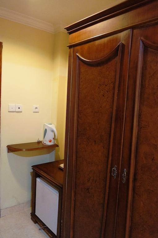 Edotel Minangkabau Padang  Esterno foto