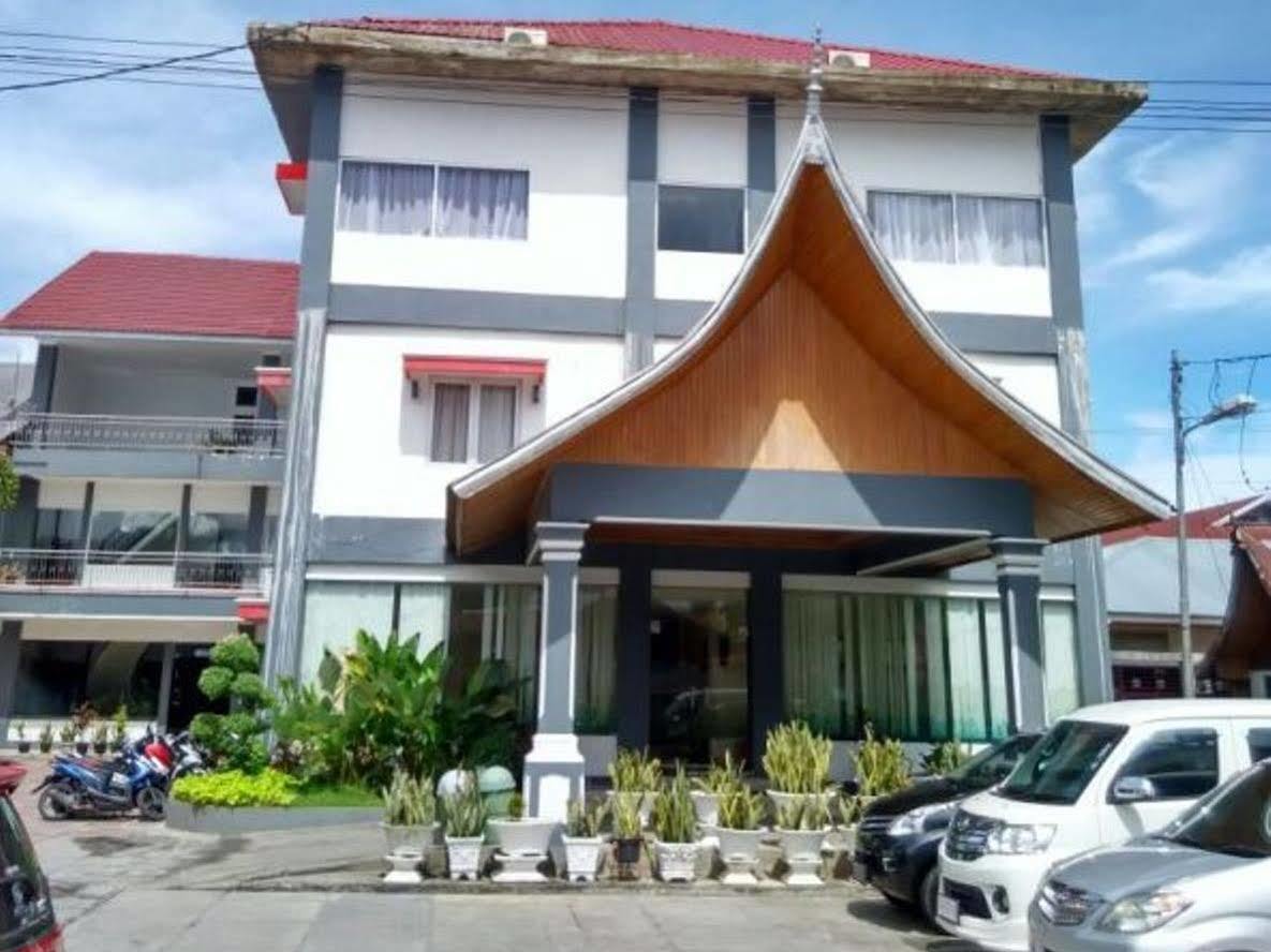 Edotel Minangkabau Padang  Esterno foto