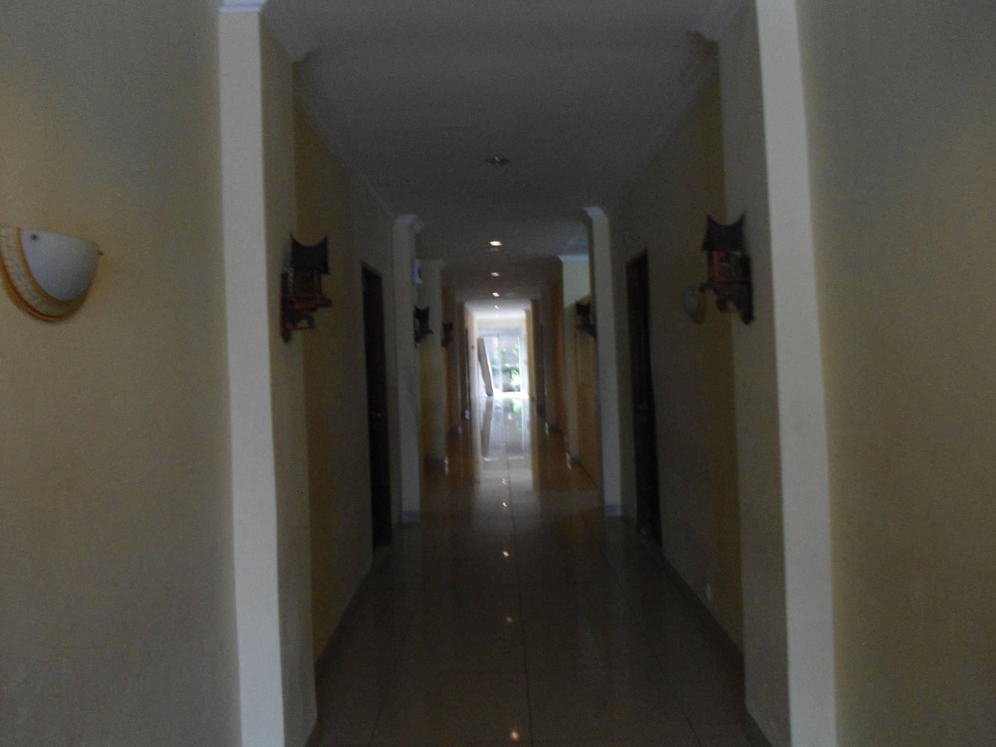 Edotel Minangkabau Padang  Esterno foto